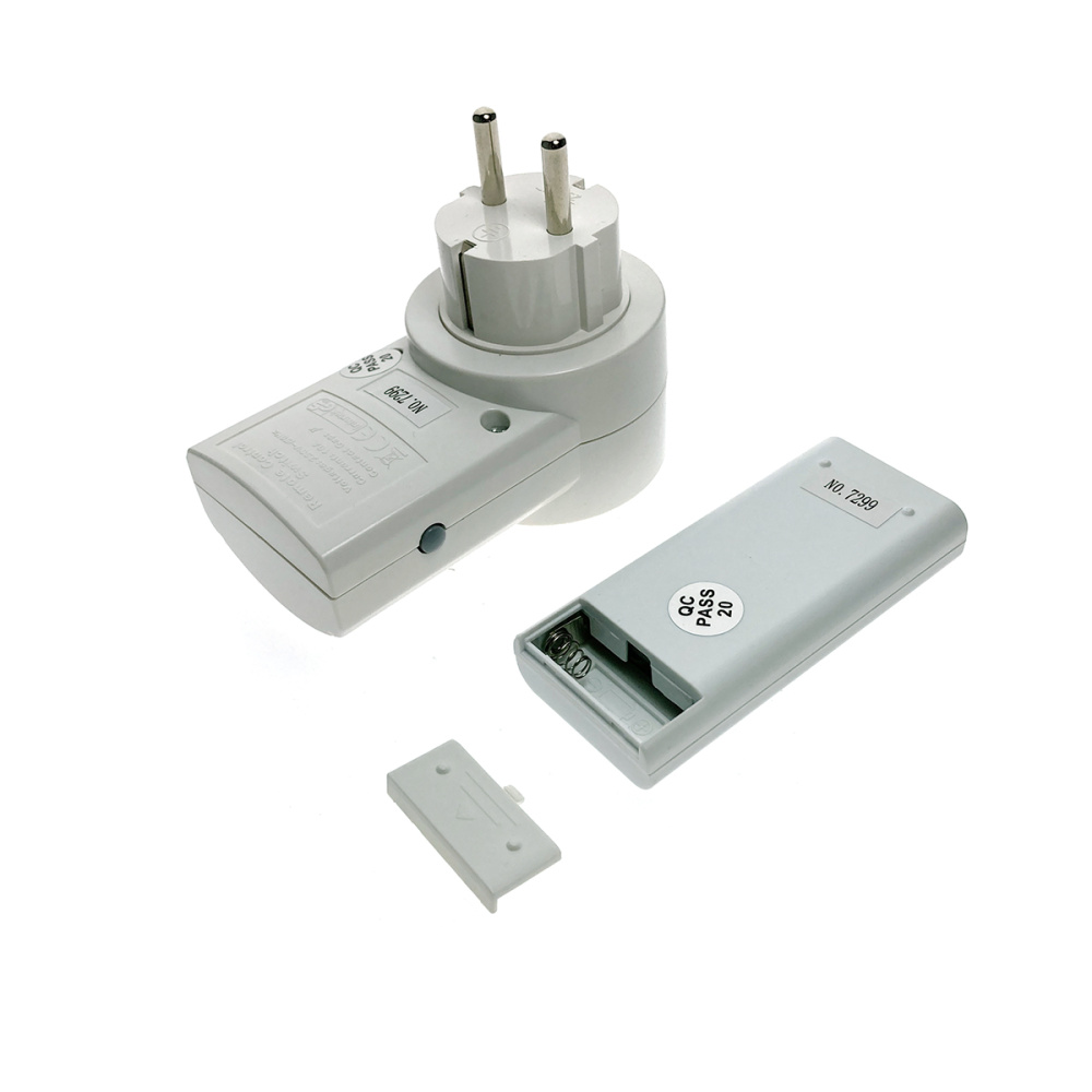 картинка Розетка с дистанционным пультом управления Espada RCS-10A 